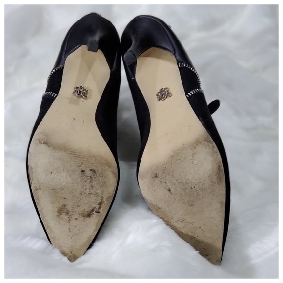 Rock & Republic Black Leather/Suede Ankle Bootie - Picture 5 of 7